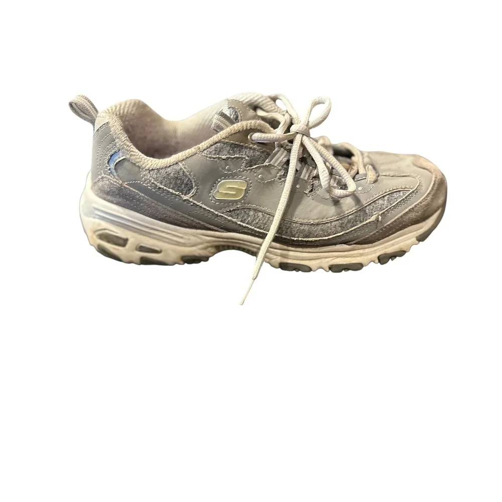 Skechers Women's Gray Sneakers Athletic Walking‎ Shoes Size 8.5